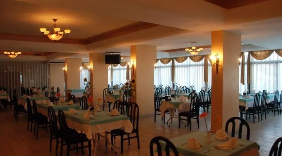 Derici Hotel  4*