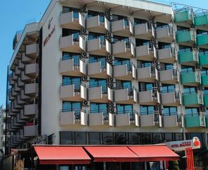 Derici Hotel  4*