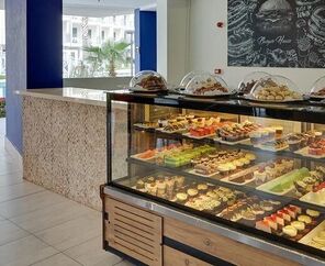 Ramada Hotel & Suites By Wyndham Kuşadası 4*