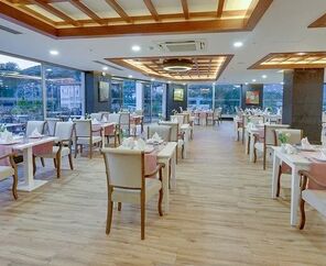 Ramada Hotel & Suites By Wyndham Kuşadası 4*