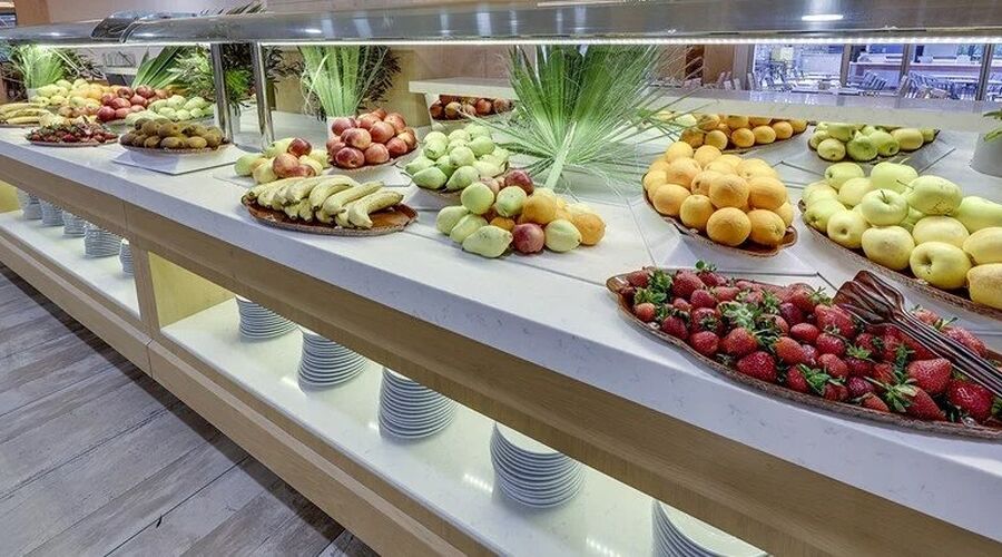 Ramada Hotel & Suites By Wyndham Kuşadası 4*