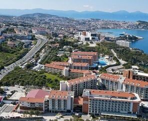 Ramada Hotel & Suites By Wyndham Kuşadası 4*
