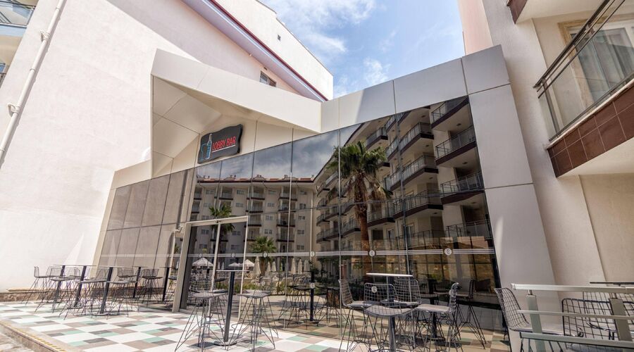 Ramada Hotel & Suites By Wyndham Kuşadası 4*