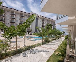Ramada Hotel & Suites By Wyndham Kuşadası 4*