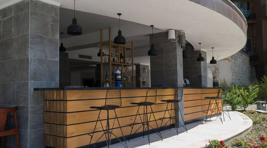 Ramada Hotel & Suites By Wyndham Kuşadası 4*