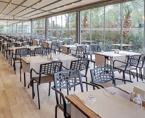 Ramada Hotel & Suites By Wyndham Kuşadası 4*