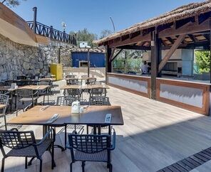 Ramada Hotel & Suites By Wyndham Kuşadası 4*