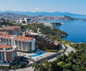 Ramada Hotel & Suites By Wyndham Kuşadası 4*