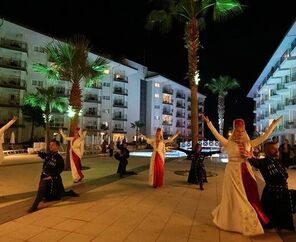 Ramada Hotel & Suites By Wyndham Kuşadası 4*