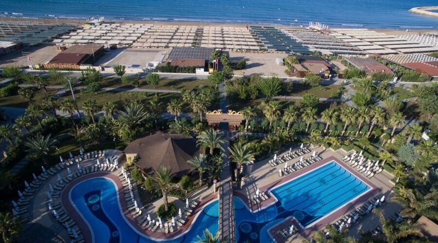 Royal Dragon Hotel 5*