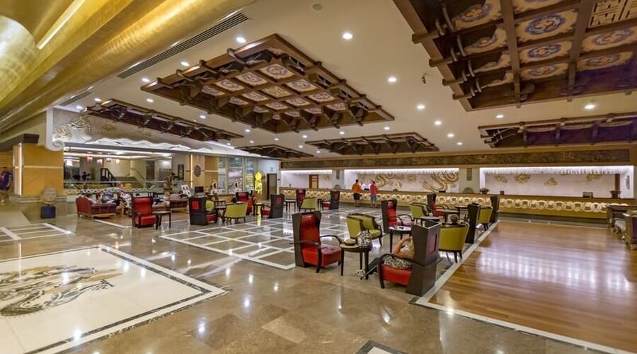 Royal Dragon Hotel 5*