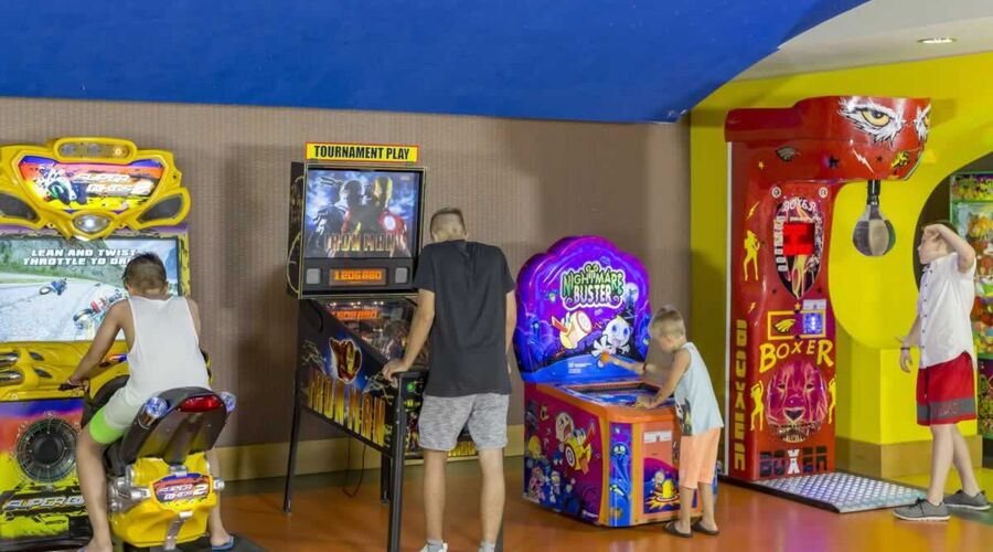 Royal Dragon Hotel 5*