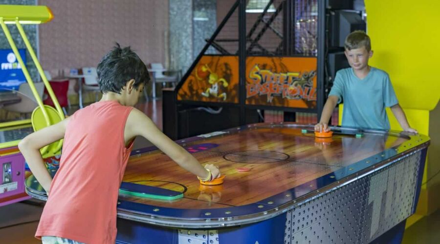 Royal Dragon Hotel 5*