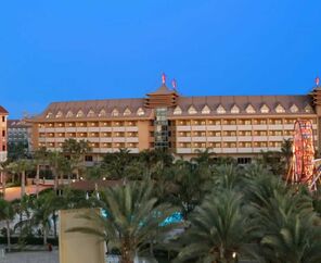 Royal Dragon Hotel 5*