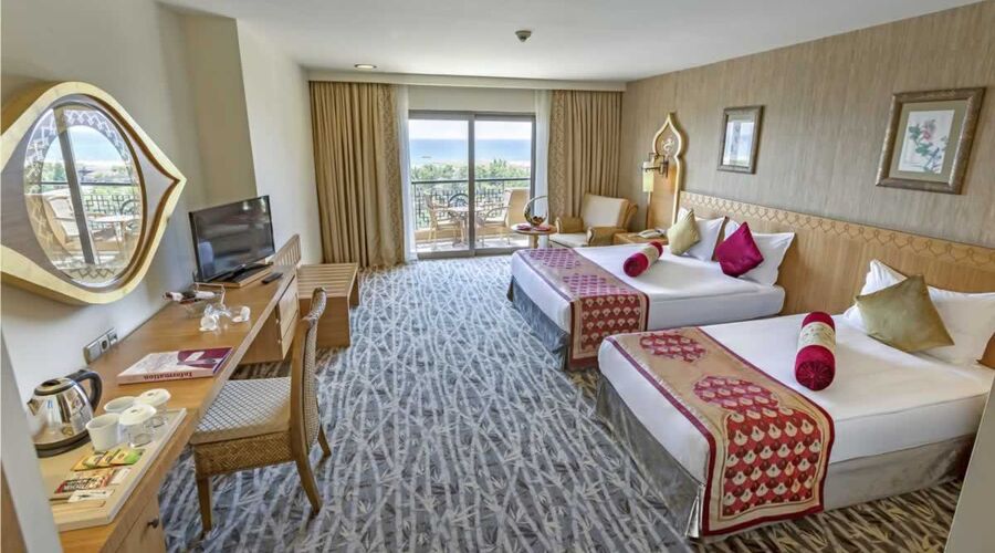 Royal Dragon Hotel 5*