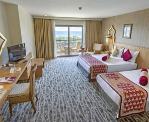 Royal Dragon Hotel 5*