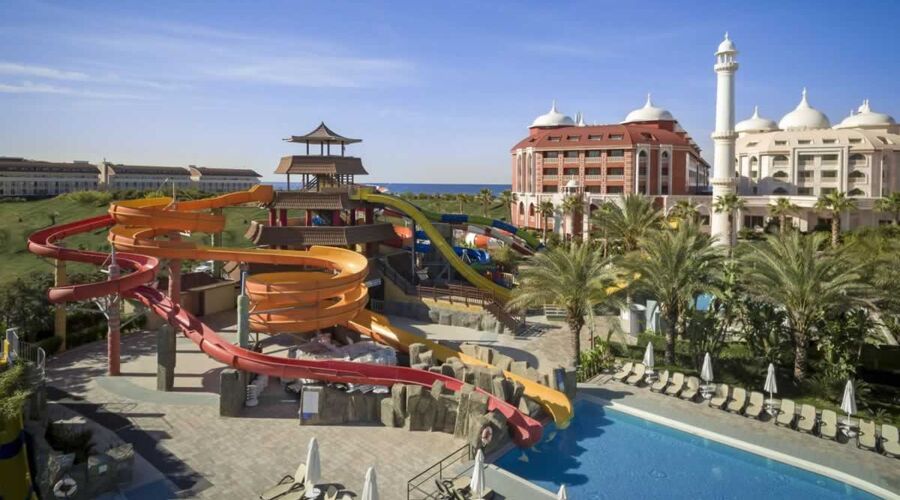 Royal Dragon Hotel 5*