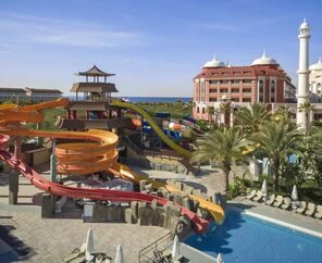 Royal Dragon Hotel 5*