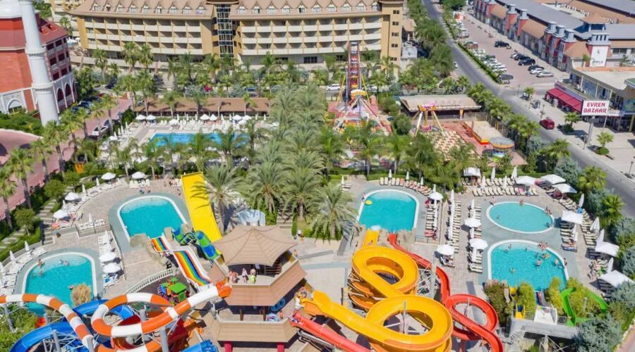 Royal Dragon Hotel 5*