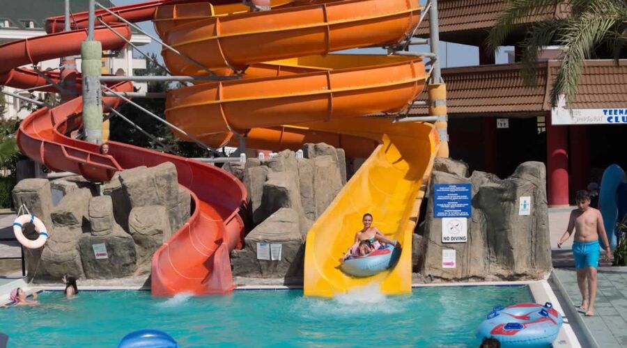 Royal Dragon Hotel 5*