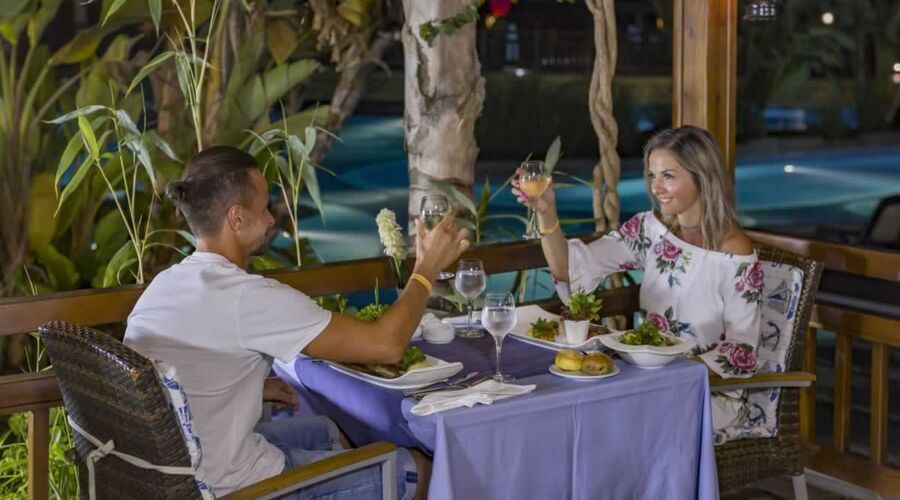 Royal Dragon Hotel 5*