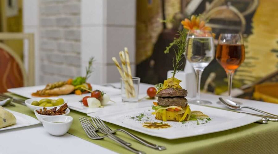 Royal Dragon Hotel 5*