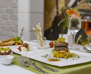 Royal Dragon Hotel 5*