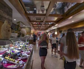 Royal Dragon Hotel 5*