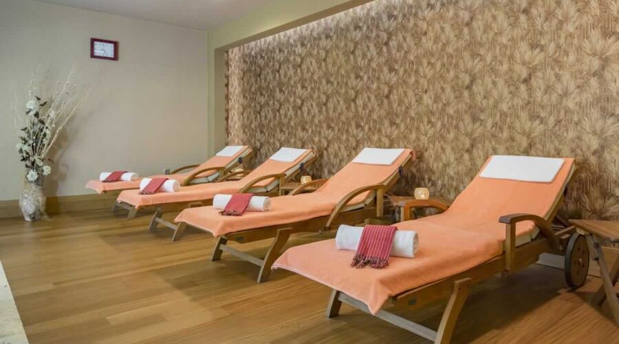 Royal Dragon Hotel 5*