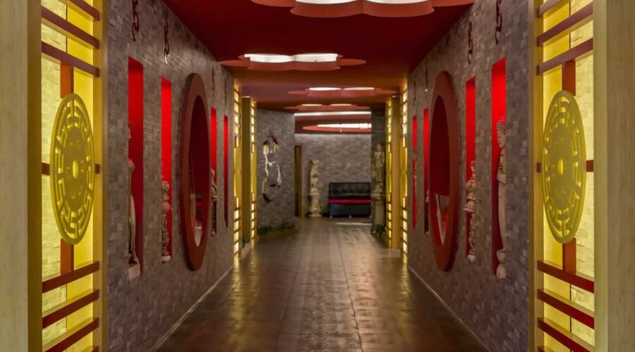 Royal Dragon Hotel 5*