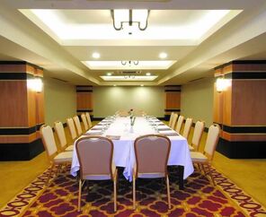 Royal Dragon Hotel 5*