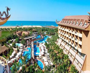 Royal Dragon Hotel 5*