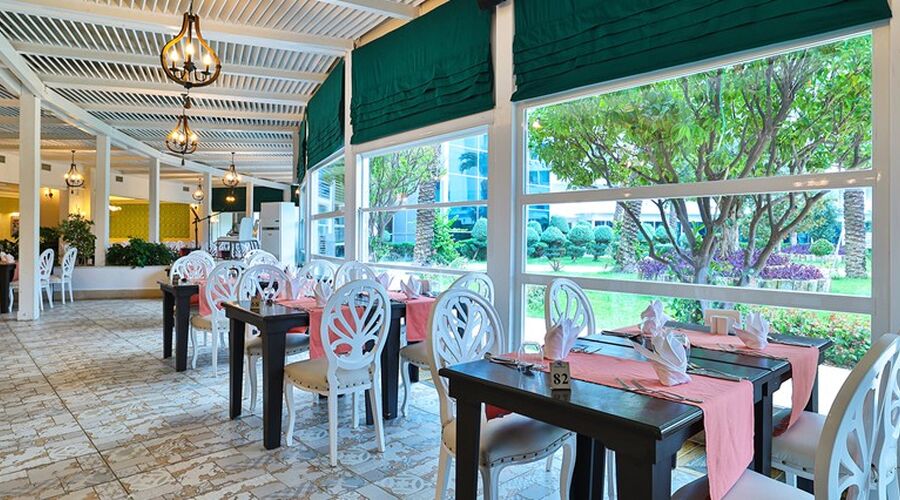 Crystal Admiral Resort Suites & Spa 5*