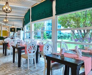 Crystal Admiral Resort Suites & Spa 5*