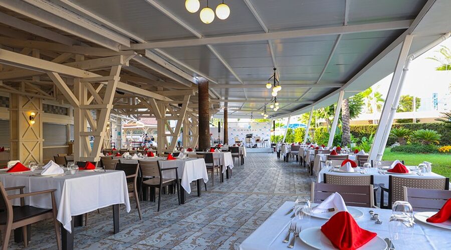 Crystal Admiral Resort Suites & Spa 5*