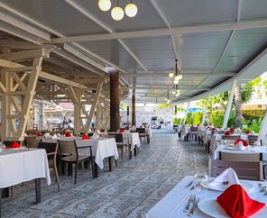 Crystal Admiral Resort Suites & Spa 5*