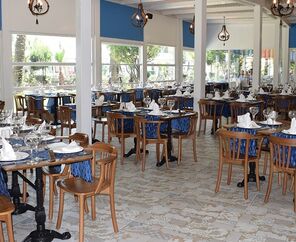 Crystal Admiral Resort Suites & Spa 5*