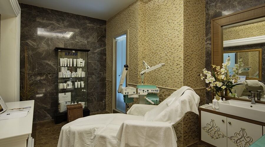 Crystal Admiral Resort Suites & Spa 5*