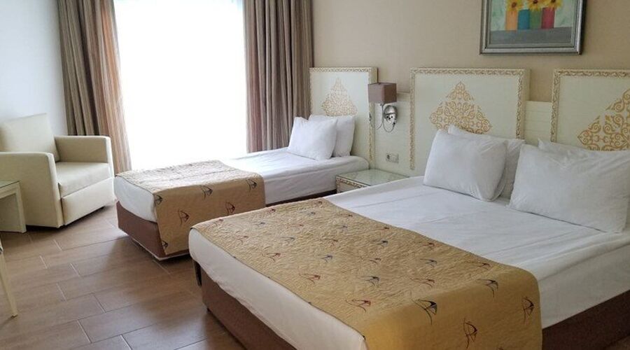 Crystal Admiral Resort Suites & Spa 5*