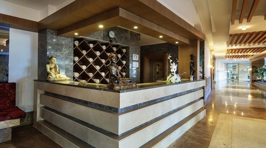 Crystal Admiral Resort Suites & Spa 5*