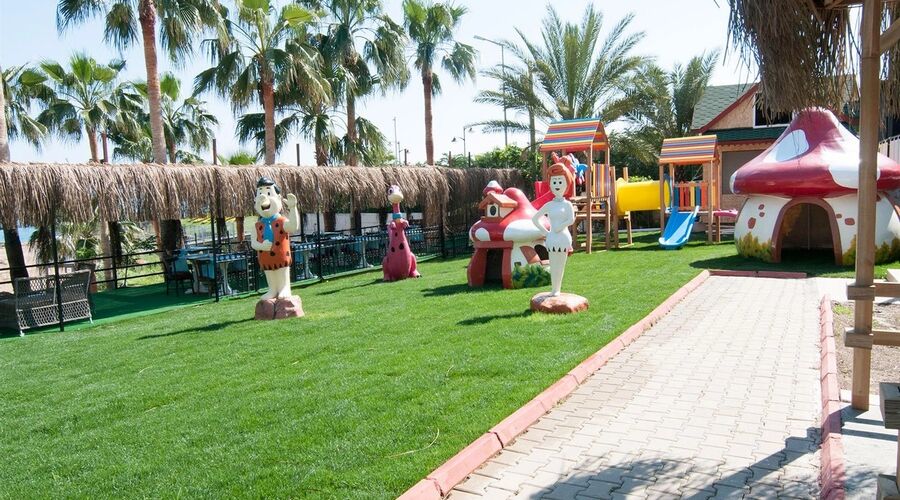 CRYSTAL LAND OF PARADISE 5*