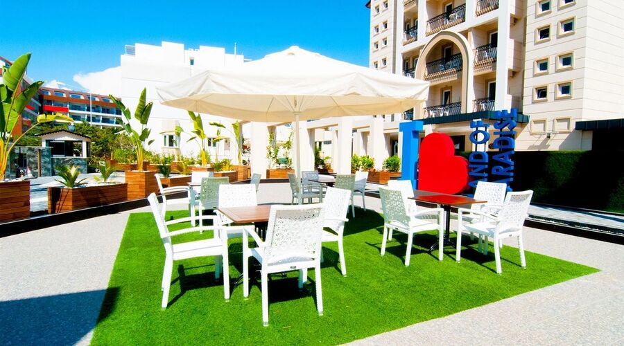 CRYSTAL LAND OF PARADISE 5*