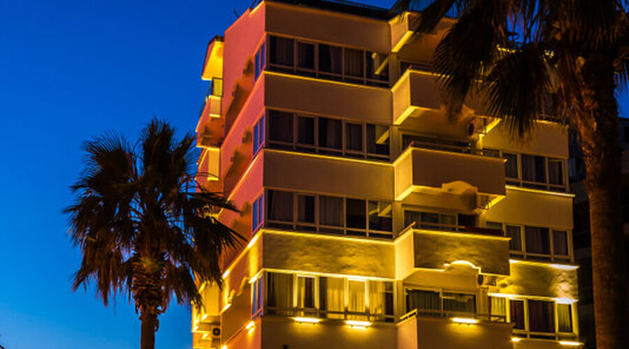 Honeymoon Beach Hotel  3*