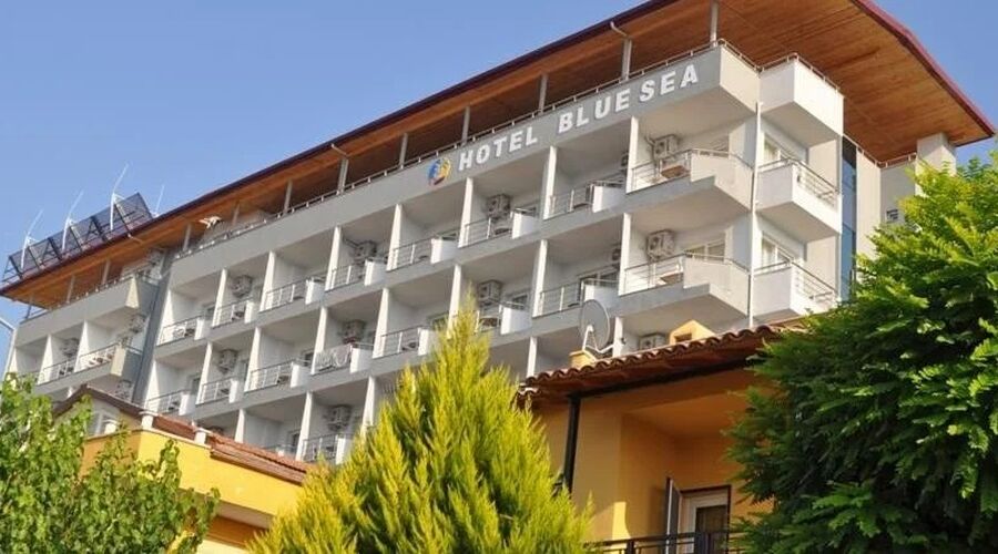 Blue Sea Hotel   3*