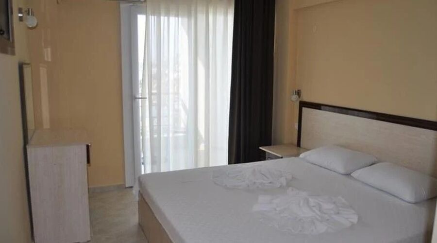 Blue Sea Hotel   3*