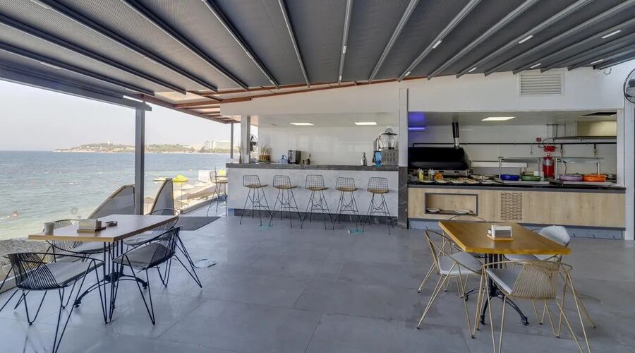 Signature Blue Resort  5*