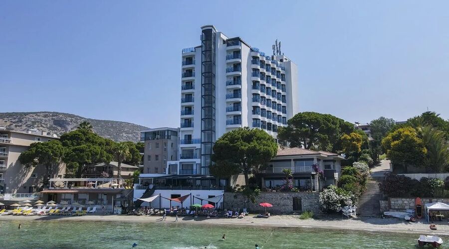 Signature Blue Resort  5*