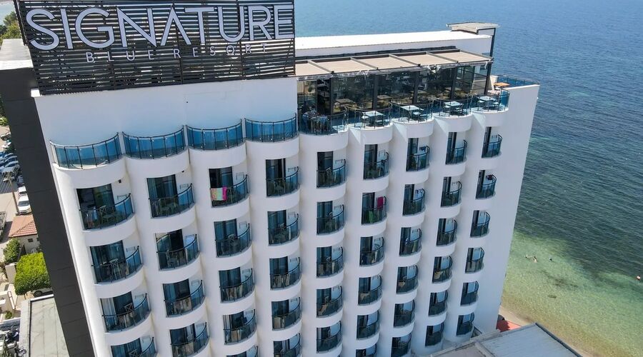 Signature Blue Resort  5*