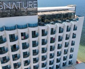 Signature Blue Resort  5*