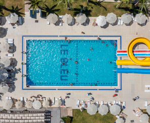 Le Bleu Hotel & Resort  5*